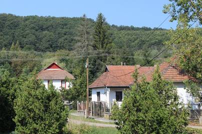 100-an sem lakják, de imádják a kirándulók a pici magyar falut: Irota festői vidéken bújik meg