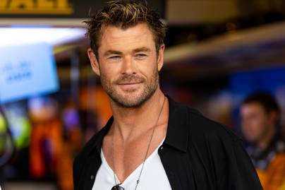 Chris Hemsworth megmutatta ritkán látott ikerfiait: Sasha és Tristan idén lesznek 10 évesek