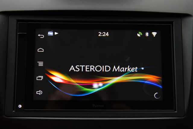 Az Asteroid market kínálata elég szűkös, főleg az autós alkalmazásokra koncentrál (navigáció, stb.)