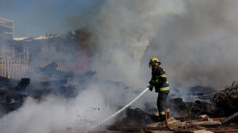 Erdőtűz tombol Dél-Afrikában, evakuálni kellett a lakosságot