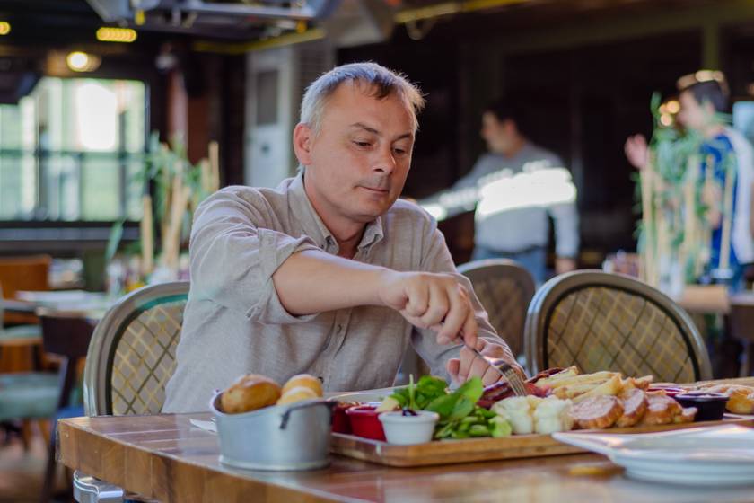 Egy férfi 127 alkalommal evett ingyen az étteremben - Az "ételkalóz" végül így bukott le