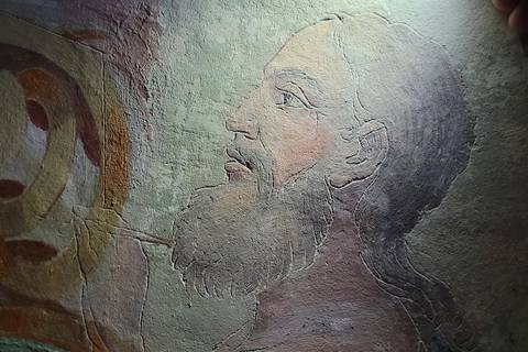 Marcona katona és a titokzatos festő: Falfestményekre bukkantak a veszprémi várnegyedben