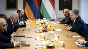 Orbán Viktor: A diplomáciai kapcsolatainkat is megerősítjük Örményországgal