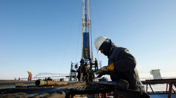 Kazah olajat öntene finomítóiba a Mol, már elkezdődtek a tárgyalások