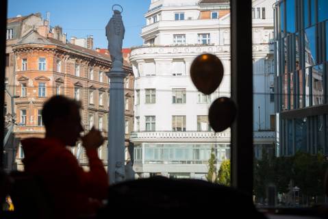 Mutatjuk a budapestiek kedvenc kávéit! – A Starbucks kávémesterének kulisszatitkaival