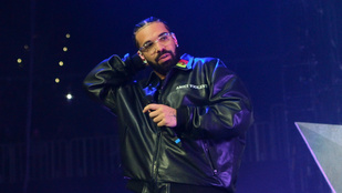 Drake 400 millió forinttal fogadott a Super Bowl-ra