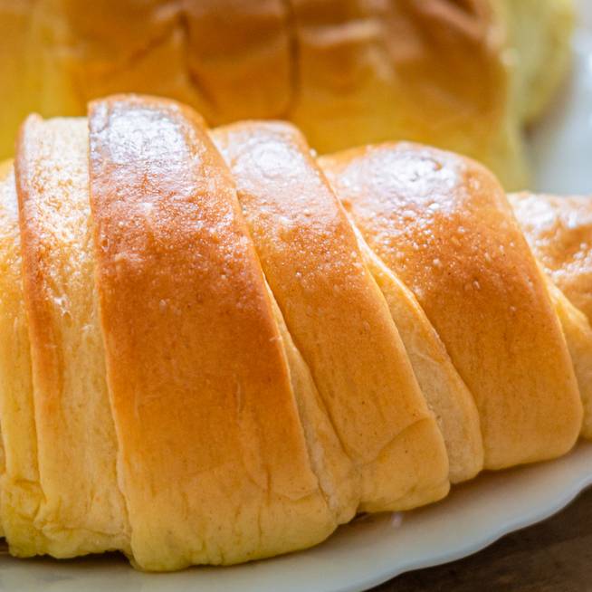 Kelt tésztás croissant egyszerűen: álompuha péksüti ráérősebb reggelekre