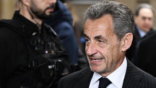 Letöltendő börtönbüntetésre ítélték Nicolas Sarkozyt