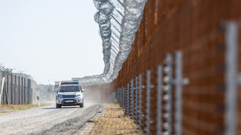 Huszonhat határsértő ellen intézkedtek a rendőrök a hétvégén