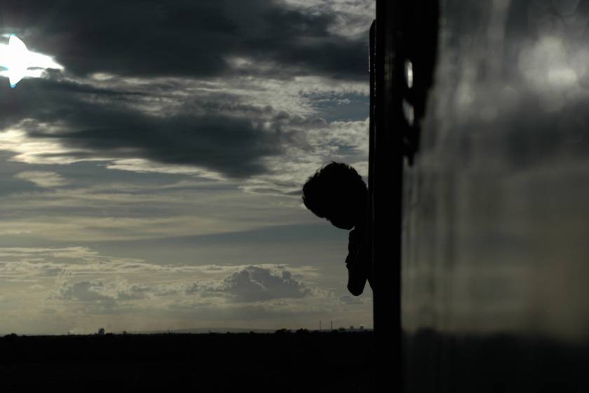 Elaludt a vonaton, elvesztette a családját az 5 éves kisfiú: szívszorító, mi történt vele utána