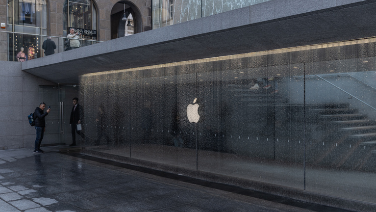 Brutális bírsággal sújtotta az Európai Unió az Apple-t