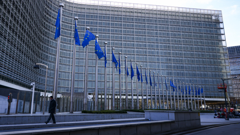 Az Európai Unió betiltaná a kényszermunkával készült termékeket