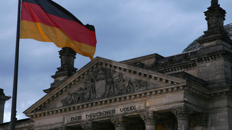 Döntött a német kormány, így akarják elkerültni a nyugdíjkatasztrófát