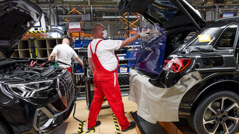 Recseg az Audi: több pénzt vinnének haza a győri dolgozók