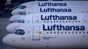 A Lufthansa mintegy ezer járatának törlésére számít a légiutas-kísérők kétnapos sztrájkja miatt
