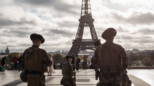 Fokozott üzemmódba kapcsoltak a francia titkosszolgálatok Párizsban
