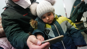 Megtudtuk, biztosítanak-e még díjmentességet a magyarországi szolgáltatók az ukrajnai menekülteknek