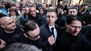 Elemző Magyar Péterről: Az új politikai megváltó máris megbotlott, összevissza lövöldöz mindenkire