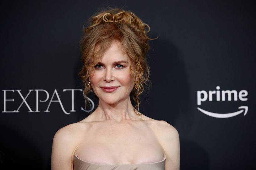 Az 56 éves Nicole Kidman dögös fehérneműbe bújt: merész fotózást vállalt be a színésznő