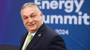 Két csúcstalálkozó egymás után, Orbán Viktor már a helyszínen
