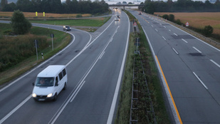 Több mint kétszázzal repesztett egy magyar autós az osztrák autópályán
