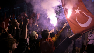 Meghalt Mehmet Palaz, a török ellenzék vezéralakja, miközben a győzelmet ünnepelték