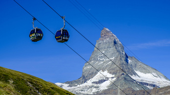 Három síelő meghalt egy svájci lavinában