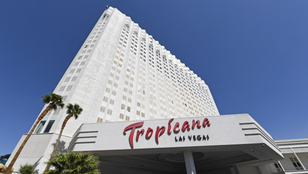 A földig rombolják a Las Vegas-i Tropicanát – vajon mi épül a legendás kaszinó helyén?