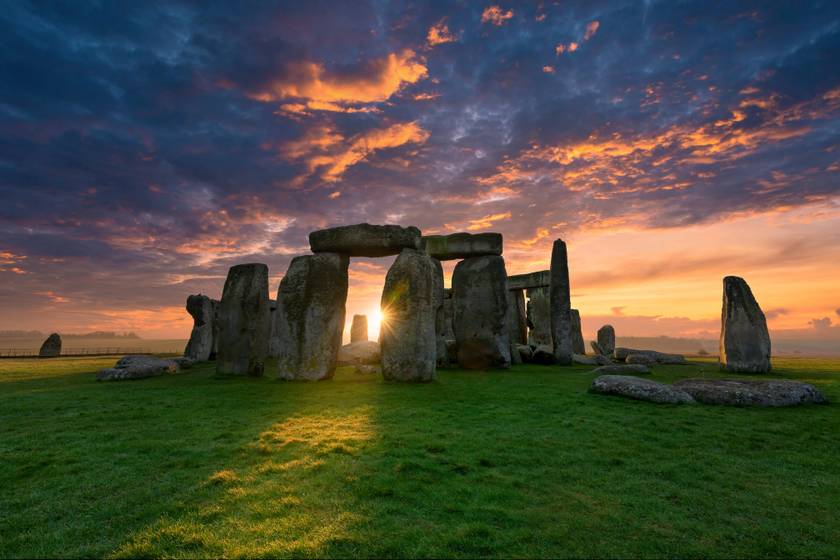 Döbbenetes, hogy mit művelt egy turista Stonehenge-nél: felháborította az internetezőket az eset