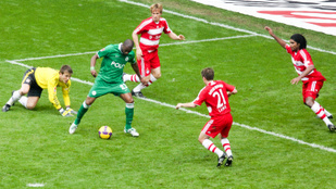 Minden idők egyik legmegalázóbb gólját kapta a Bayern München – videó!