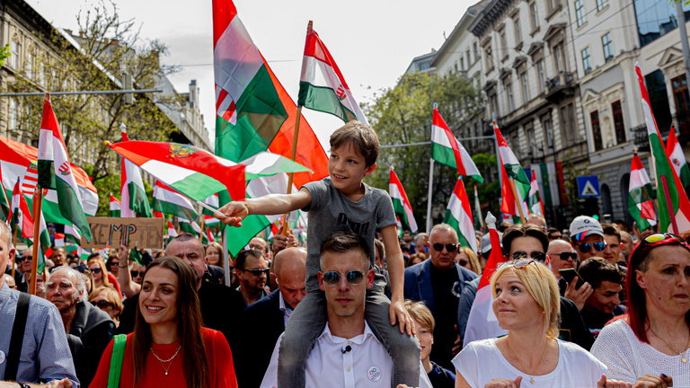 Elemző: Magyar Péter politikai vérfürdőt rendezne az ellenzéki oldalon