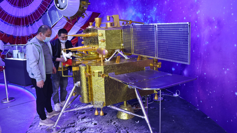 Kína európai együttműködéssel teszi le tudományos névjegyét a Holdon