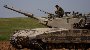 Egyre forróbb a helyzet a Közel-Keleten: Izraelt bombázták, válaszul csapást mértek a Hezbollahra