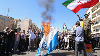 Szakértők az Indexnek: Irán és Izrael is mocskos játékot játszik