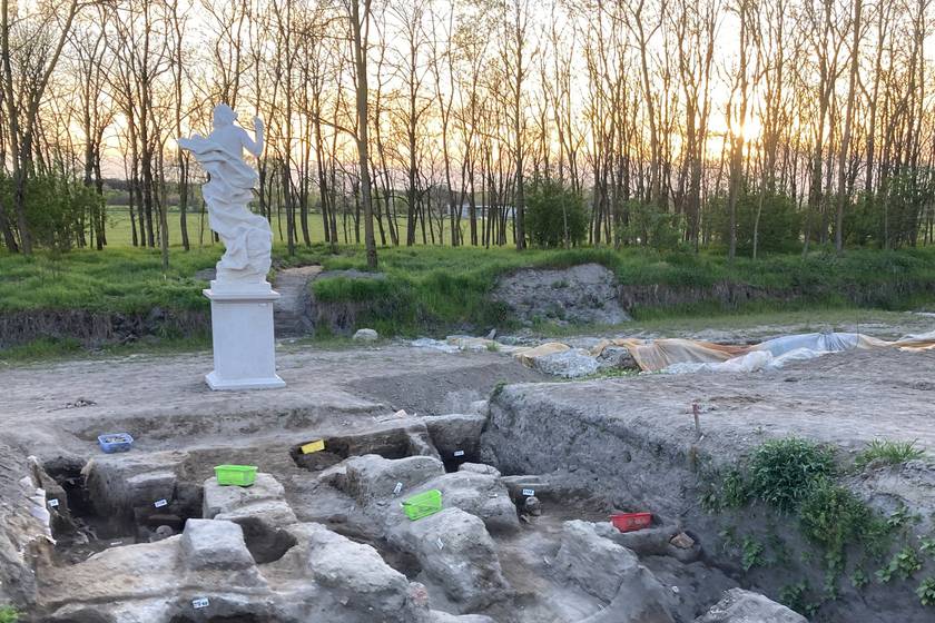 Dúsgazdag Árpád-kori városra bukkantak a magyar puszta alatt: a Kiskunság gyöngyszemeit egyszer látni kell