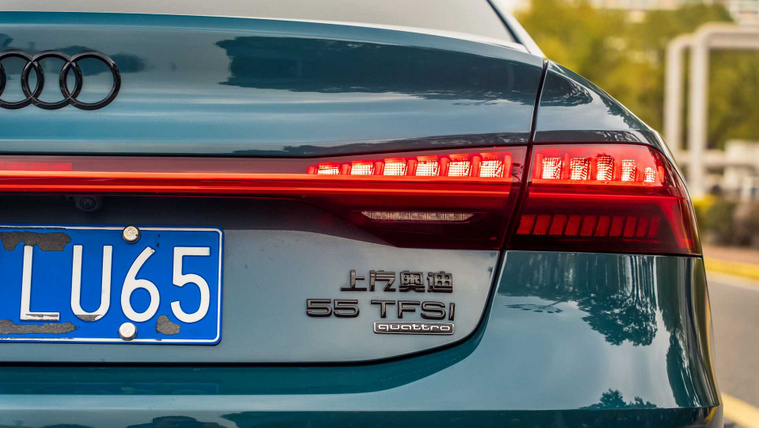 Kínában 50 százalék alá csökkent a hagyományos autók aránya az eladásokban