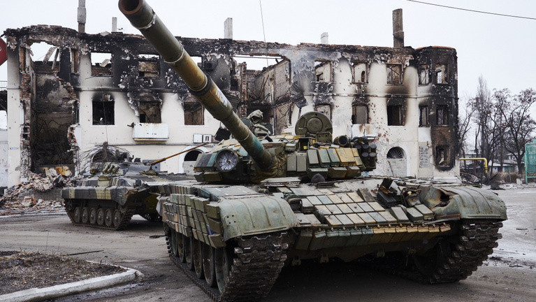 Simán megnyerethetné a háborút a NATO Ukrajnával, ha beleállna a támogatásokba