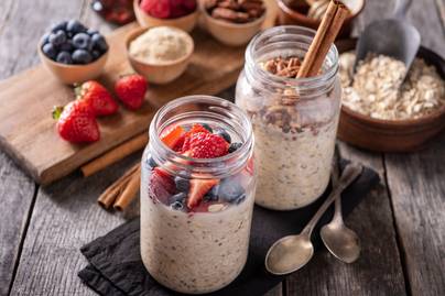 6 előre elkészíthető egészséges reggeli, aminek jót tesz, ha áll egy éjszakát: pillanatok alatt elkészülnek