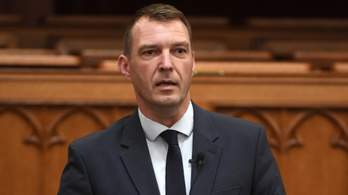 Az olasz maffia pénzének tisztára mosásával vádolja a DK a Fidesz kerületi polgármesterjelöltjét