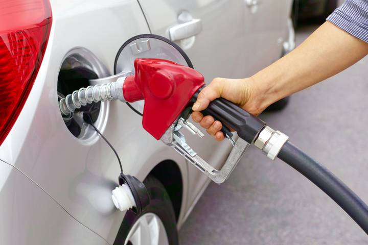 Ennyivel csökkenti a Mol az üzemanyag árát kútjain