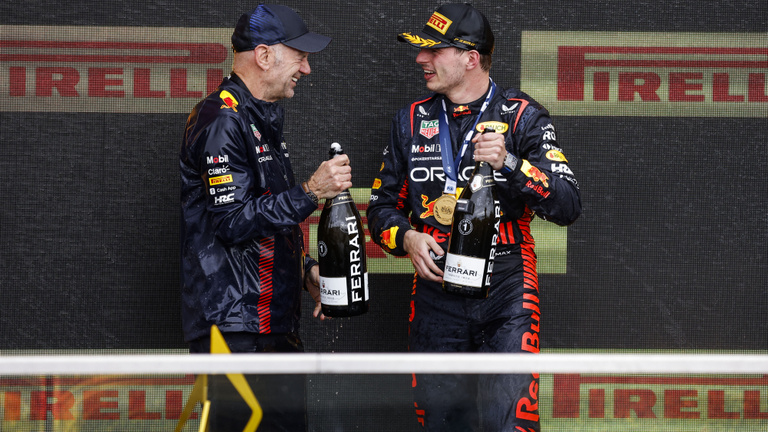 Már a héten távozhat az F1-legenda a Red Bull istállótól