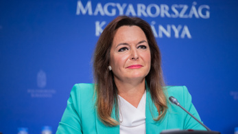 Vitályos Eszter: a magyar kormány mindent megtesz a bérek növekedéséért