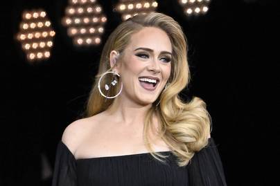 Ő Adele jóképű párja: 2021 óta boldog mellette az énekesnő