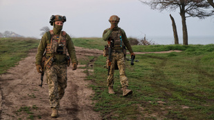 Agresszív hadgyakorlatokkal és kibertámadásokkal vádolja Oroszországot Franciaország - Oroszország háborúja Ukrajnában – az Index szerdai hírösszefoglalója