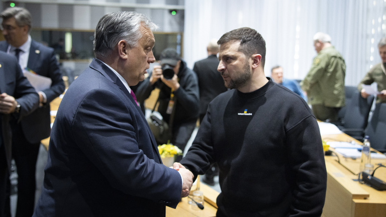 Orbán Viktor telefonon tárgyalt Volodimir Zelenszkijjel, egyvalamiben meg is egyeztek