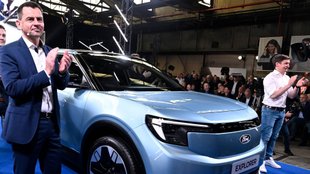 A Ford is „újra gondolja” az elektromos autós terveit Európában, a „vártnál gyengébb” kereslet miatt