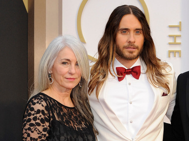 DiCaprio és mamája, vagy Jolie-Pitt az Oscar legszebb párja?
