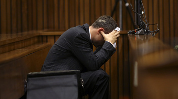 Pistorius hányt, rosszul lett a bíróságon