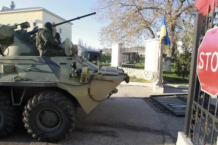 Az oroszok elfoglaltak egy ukrán katonai bázist