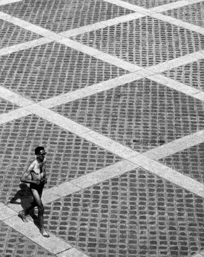 Magányos futó a Szajna partján, Párizs, 1948.